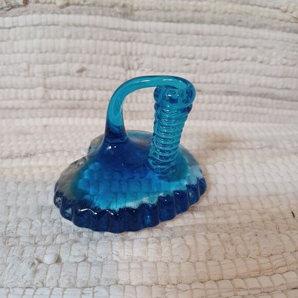 Cobalt Blue Art Glass Swirl Corkscrew Paperweight Pen Holder 3 1/2" Heart - Picture 1 of 4